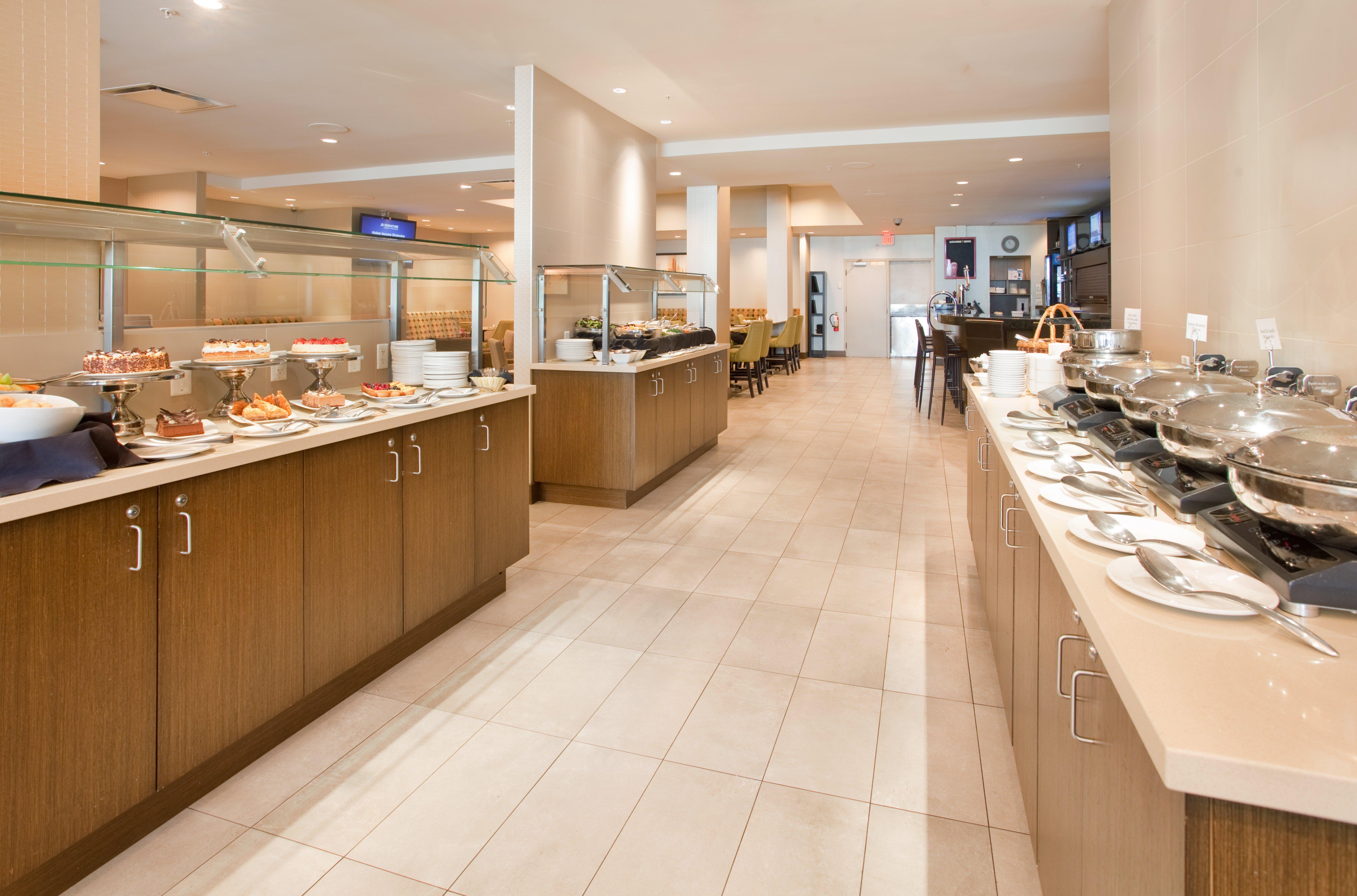 Holiday Inn Vancouver-Centre Broadway By Ihg Екстериор снимка