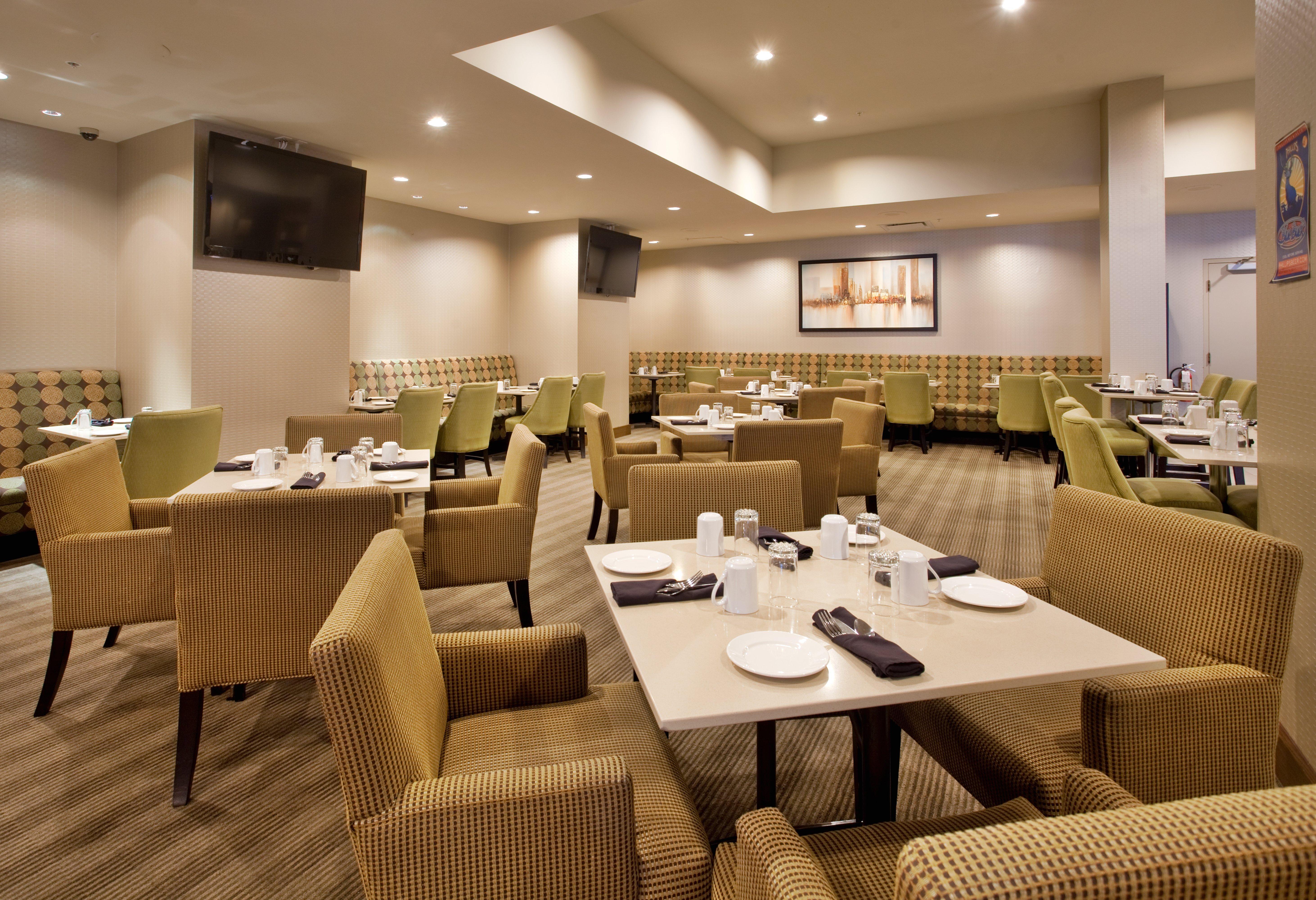 Holiday Inn Vancouver-Centre Broadway By Ihg Екстериор снимка