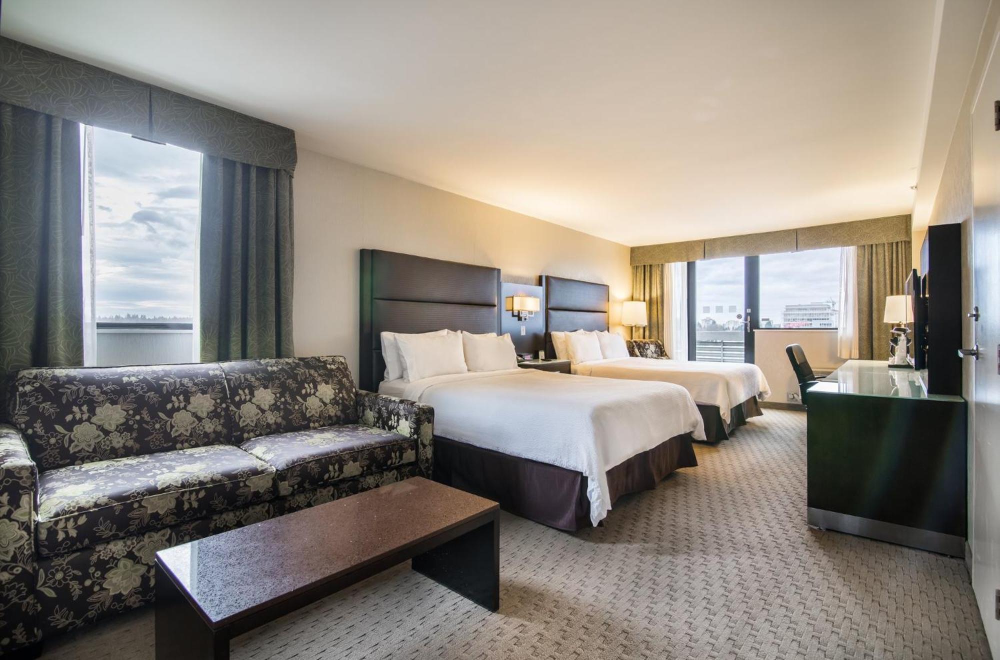 Holiday Inn Vancouver-Centre Broadway By Ihg Екстериор снимка
