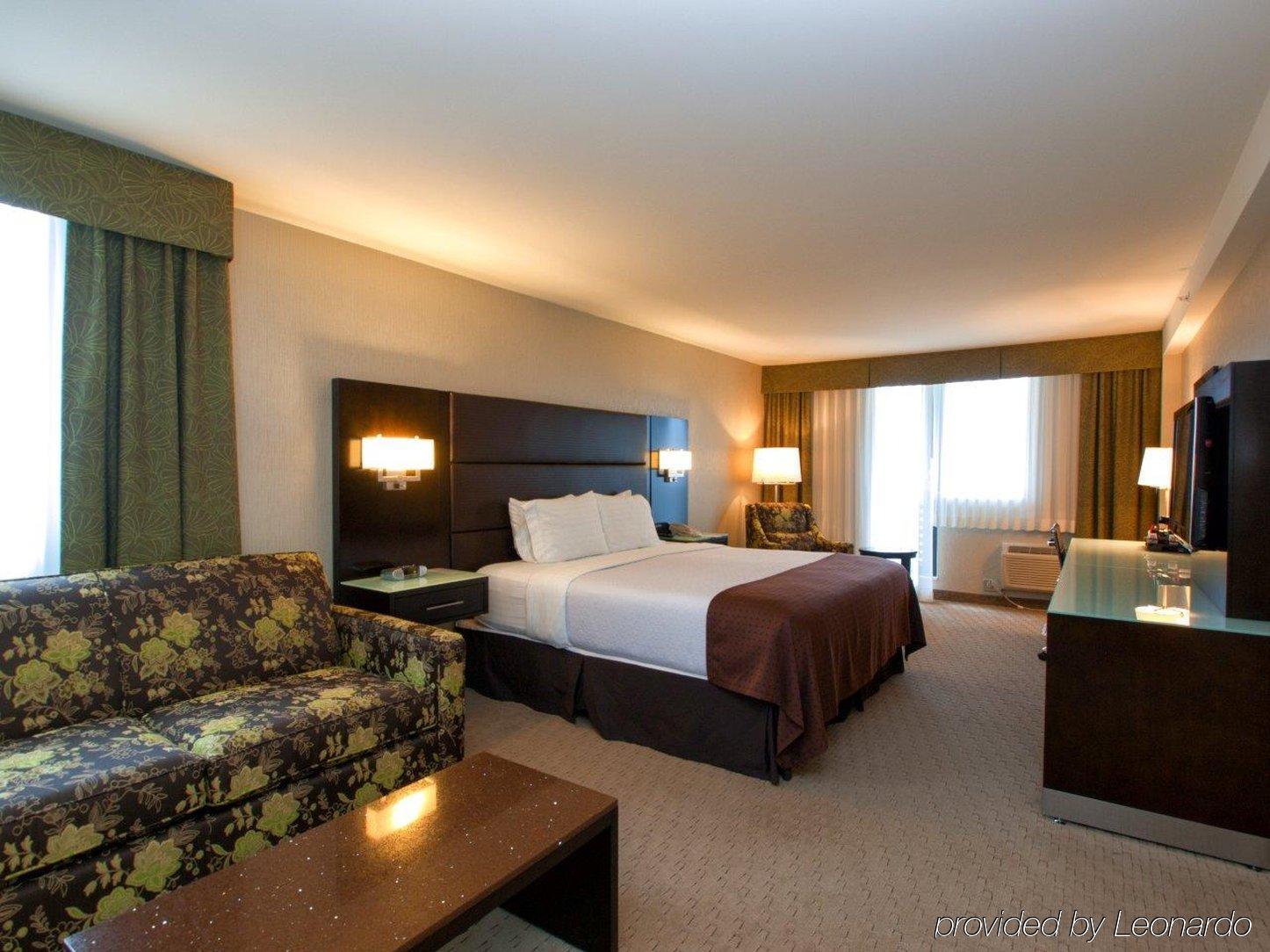 Holiday Inn Vancouver-Centre Broadway By Ihg Стая снимка